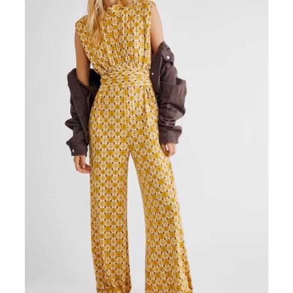 Free people Yellow Retro Jusmpuit - Picture 2 of 7